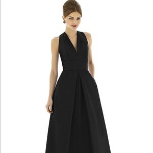 Alfred Sung Bridesmaid Dress (style D611)